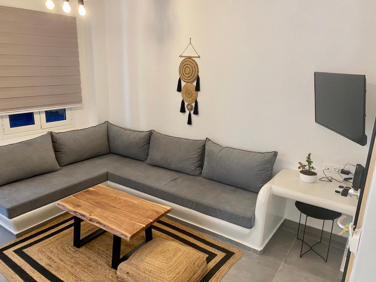 Iakovos' Luxury House Villa Tínos Kültér fotó